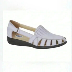 Dr. Scholl’s Lavender Leather Sandals